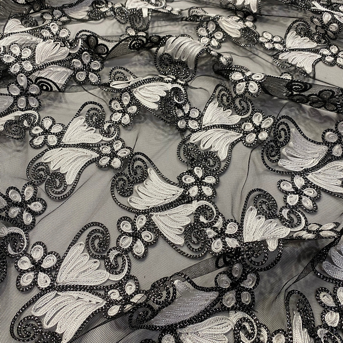 English Lace Wholesale Fabric in Black